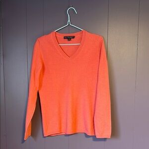 346 Brooks Brother Women's V-Neck Orange 100% Cashmere Sweater Size Medium
